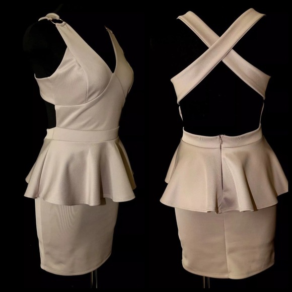 ‼️LAST CALL PRICE FIRM Open Back Peplum Dress - Picture 3 of 4