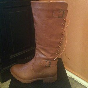 Tall boots in brown real nice