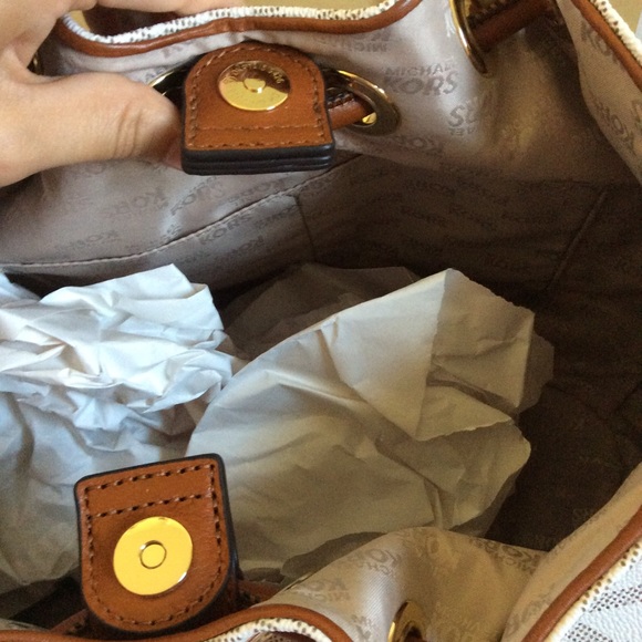 Sold 🔴 - Picture 4 of 4