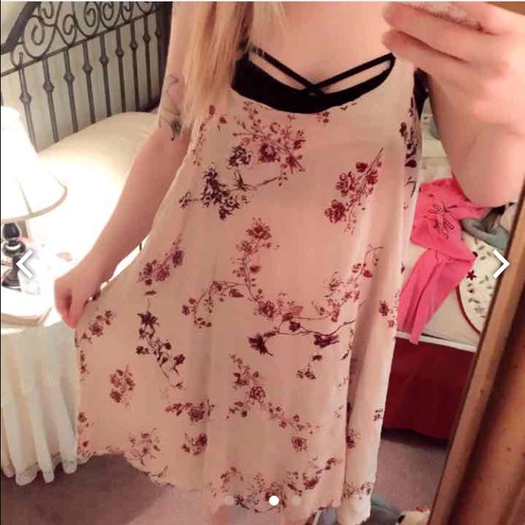 Brandy Melville Cherry Blossom Dress - Picture 3 of 4