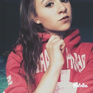 Meet your Posher, Macey