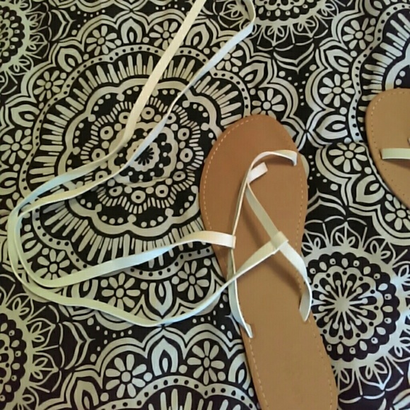 Sandals - Picture 2 of 3