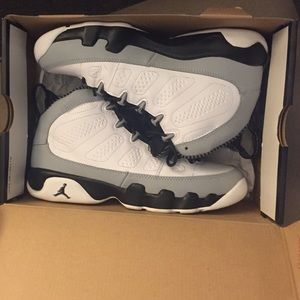 Air Jordan 9