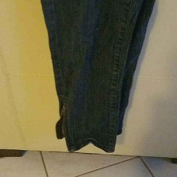 LONDON Jean DETAILED CAPRI JEANS - Picture 4 of 4