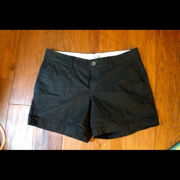 Old navy black shorts