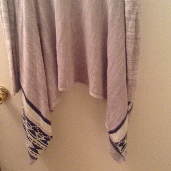 Multi colored shaw - Picture 2 of 3