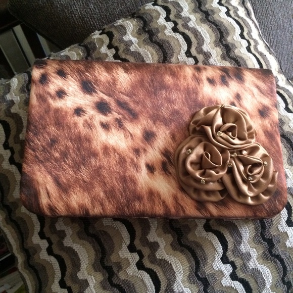 Clutch purse