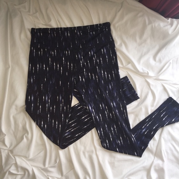 Patterned Athletic Leggings