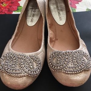 Antonio Melani flats