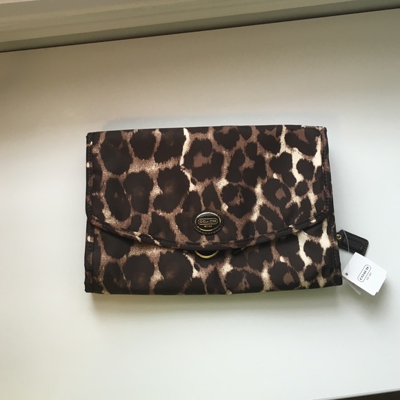 Coach traveling case