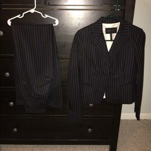 BCBG navy blue stripes suit