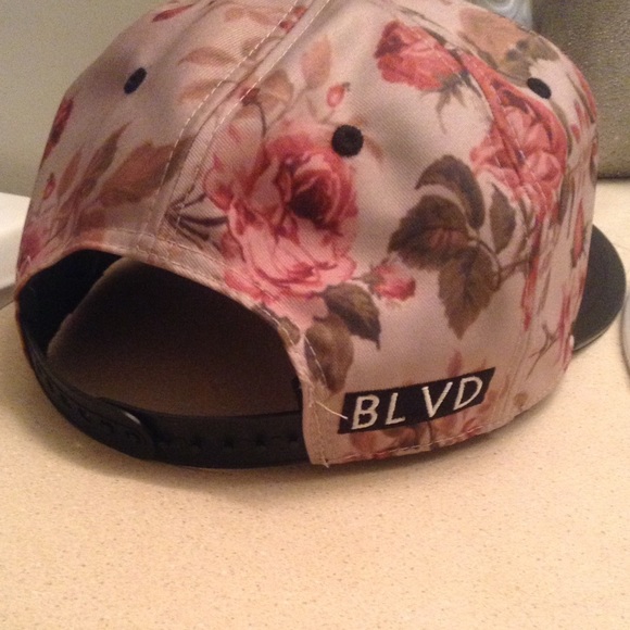 BLVD Palm tree SnapBack - Picture 2 of 2