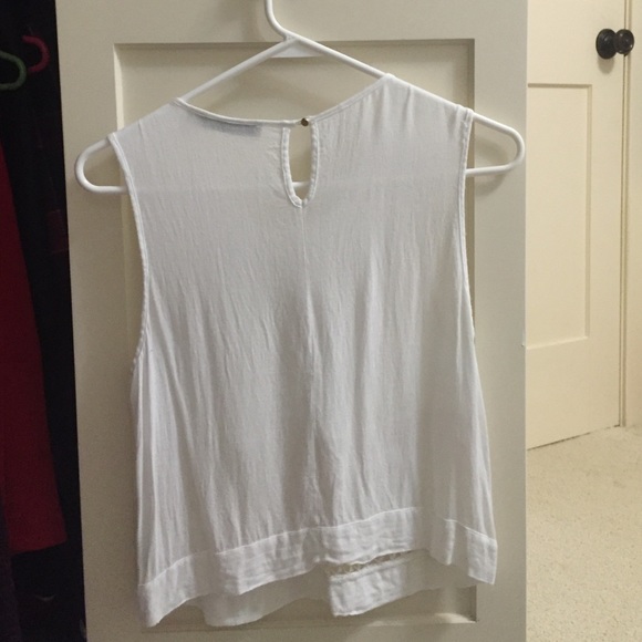 White Detailed Shirt - Picture 2 of 5