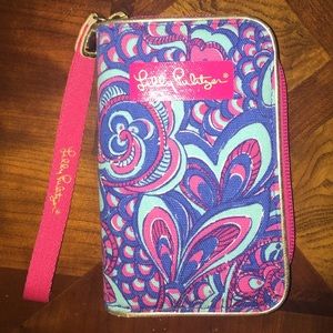 Lilly Pulitzer wristlet