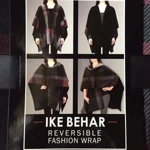 Reversible fashion wrap/pancho