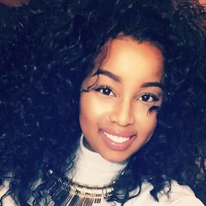 Meet your Posher, Whitney