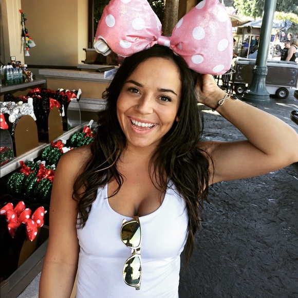 Meet your Posher, Miranda - Picture 2 of 4