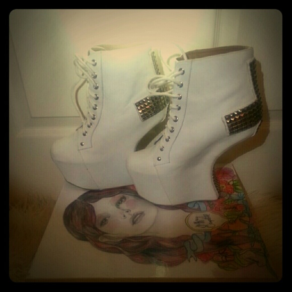 Jeffrey Campbell size 8