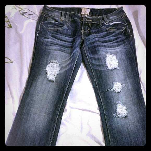 Destroyed Skinny Jeans