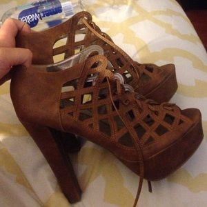 Tan super cute high heels