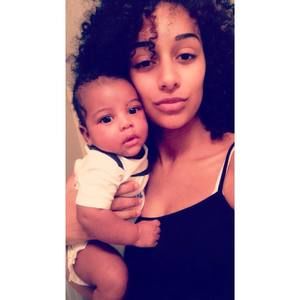 Meet your Posher, Velicia