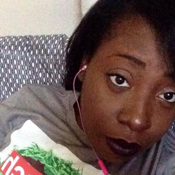 Meet your Posher, Kara - Picture 1 of 1