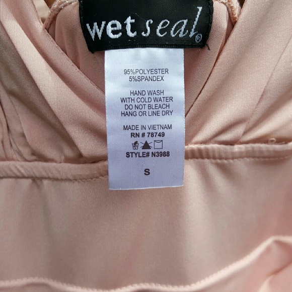 Wet Seal low cut pink blouse - Picture 3 of 4