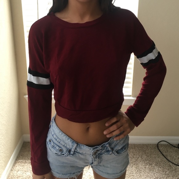 Long sleeve crop top