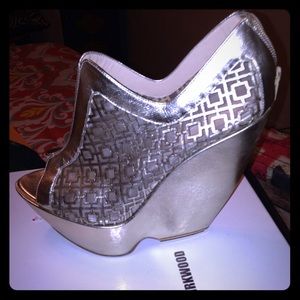 Nicholas Kirkwood Wedges