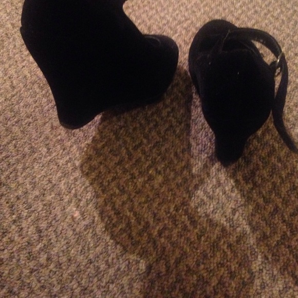 Wedges - Picture 2 of 2