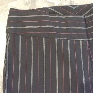Sz 16 red pinstripe Bisou Bisou pants