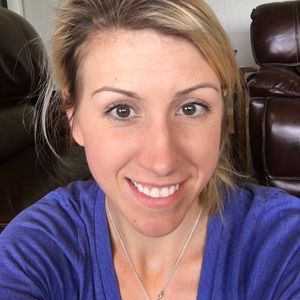 Meet your Posher, Christin