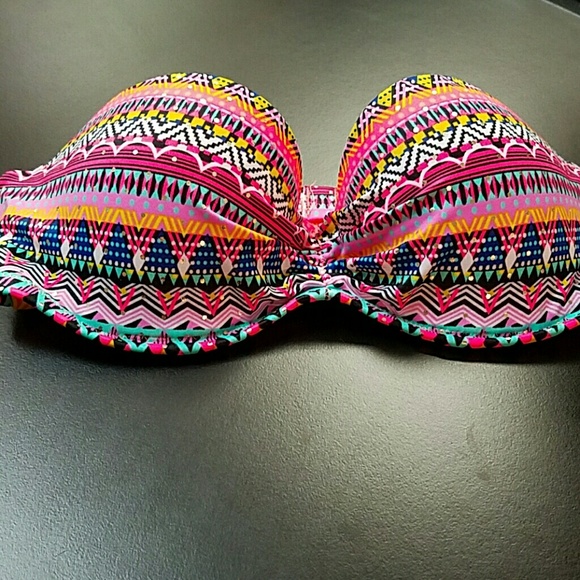 Victoria's Secret Other - Bikini top 32B
