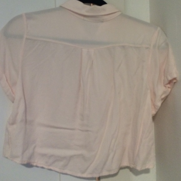 Brandy Crop Top Button-Up - Picture 4 of 4