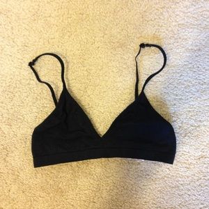GAP Body black bralette size S (fits like XS)