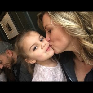 Meet your Posher, Rebecca