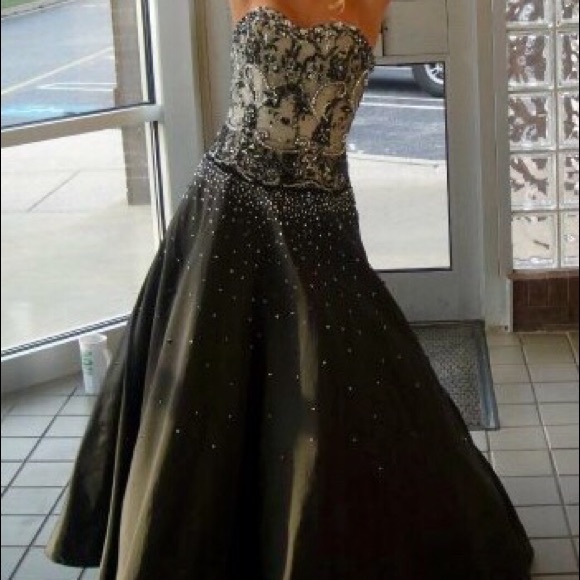 Prom/Sweet Sixteen Gown