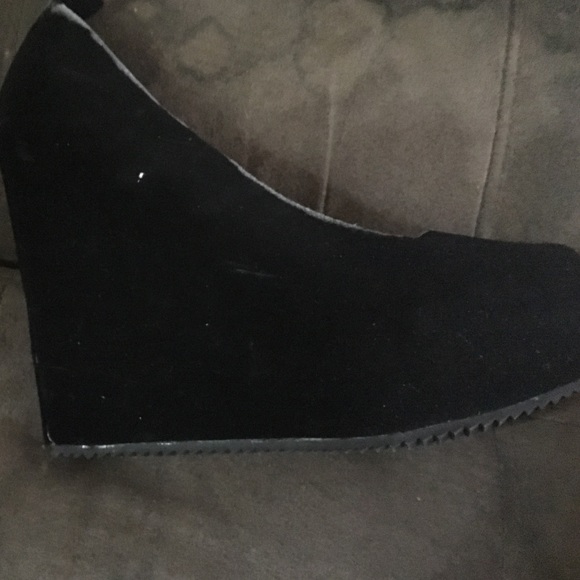 Elle wedges