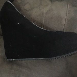 Elle wedges