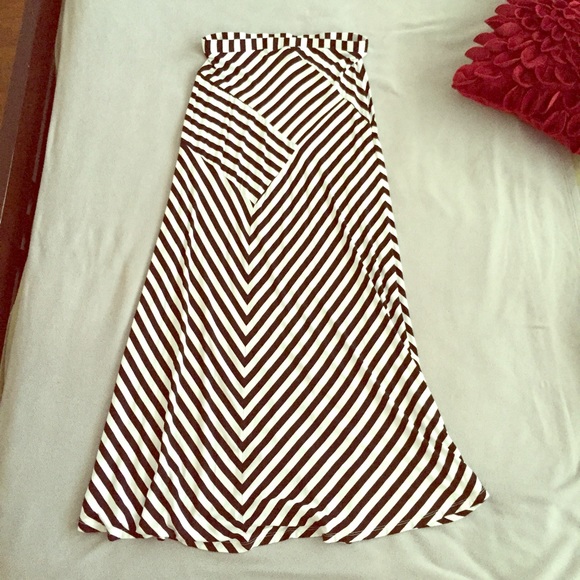 Design History maxi skirt - Picture 1 of 2
