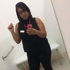 Meet your Posher, Ciera