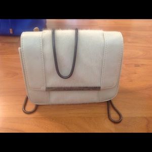Crossbody clutch