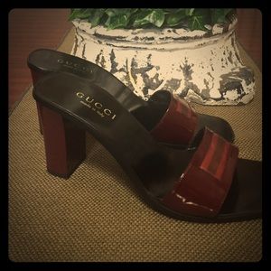 Gucci slip on sandals