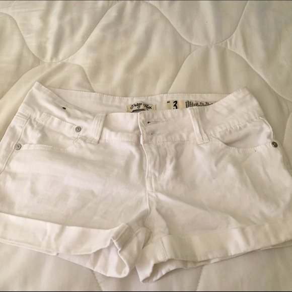 NWOT White shorts