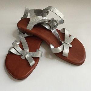 Eileen Fisher  leather ankle  strap sandal