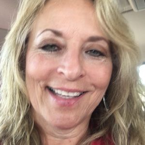 Meet your Posher, Debra