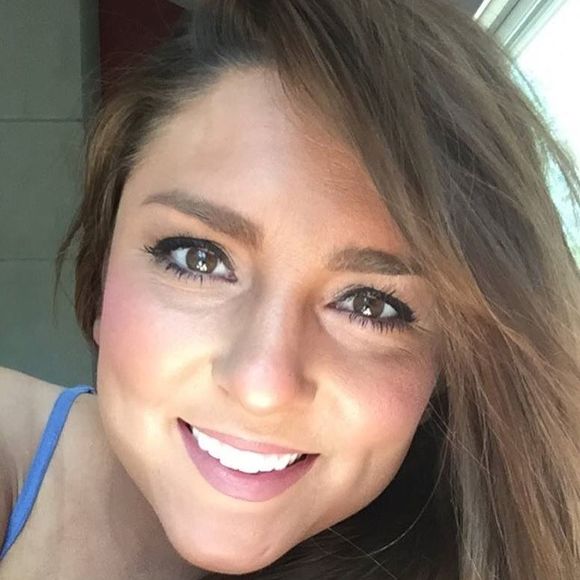 Meet your Posher, Caroline