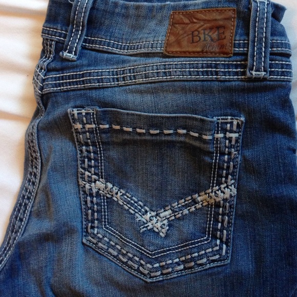 BKE women's Capris size 33