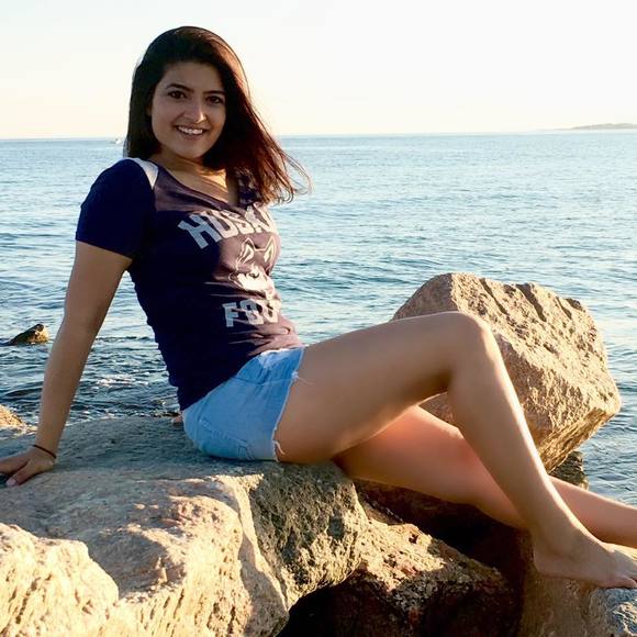 Meet your Posher, Twisha