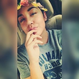 Meet your Posher, Aracely maria